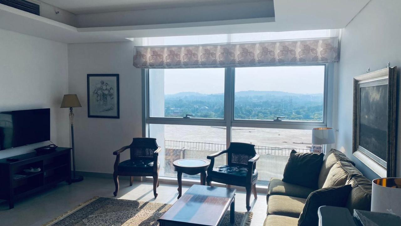 One Constitution Avenue By Goldfinch Aparthotel Islamabad Exteriör bild
