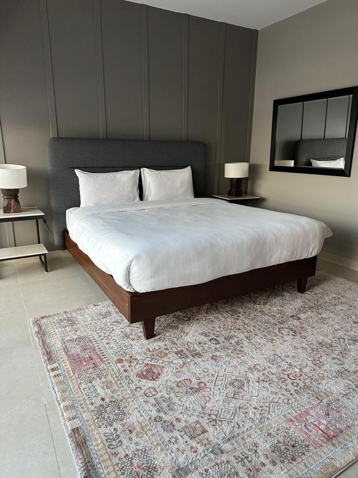 One Constitution Avenue By Goldfinch Aparthotel Islamabad Exteriör bild