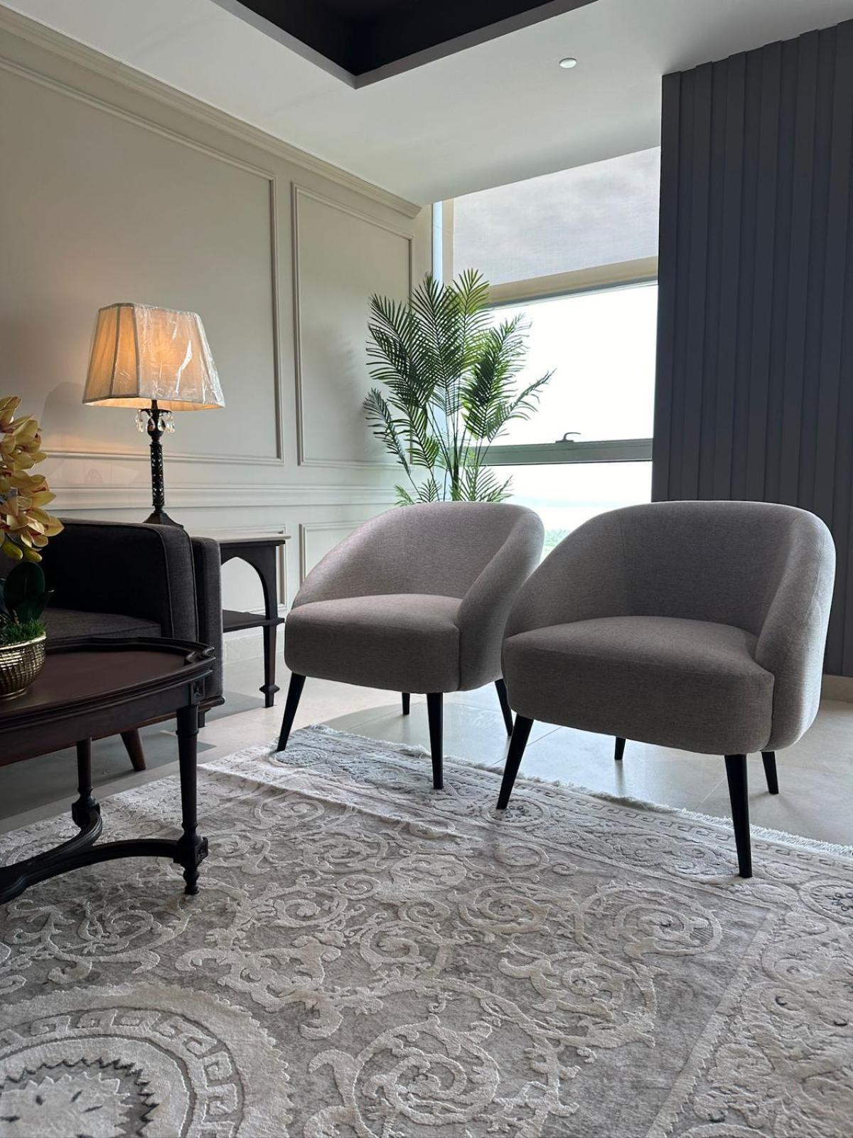 One Constitution Avenue By Goldfinch Aparthotel Islamabad Exteriör bild